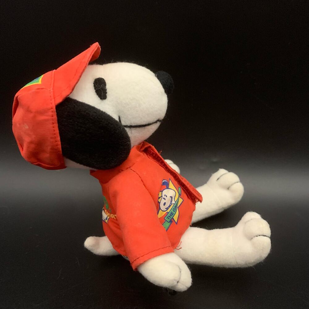 Rare 1968 Snoopy Peanuts Stuffed Plush
Item No 54190 Dad You’re A Sport - Picture 2 of 15